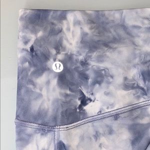 Lulu nwot ice dye leggings